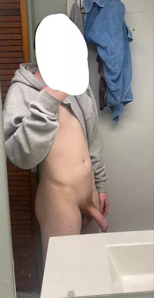 (M4FM) anyone looking for a third