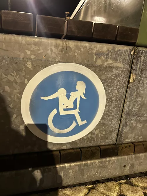 MF married couple looking for smart good looking threesome partner (M & F) or swap partner. We have fantasy for threesome MFM & FMF both. If any couple interested for swapping that will be great.