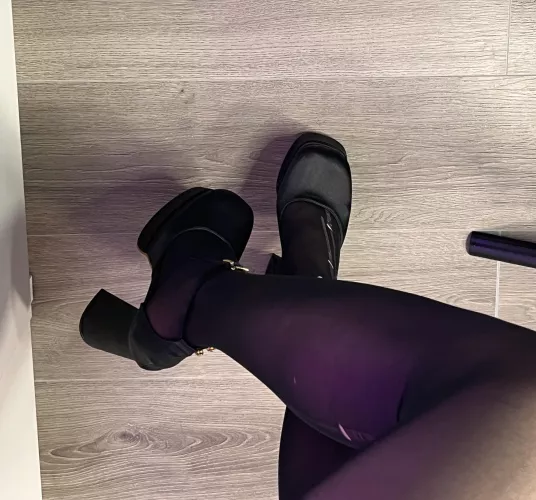my black ripped Halloween tights and high heels