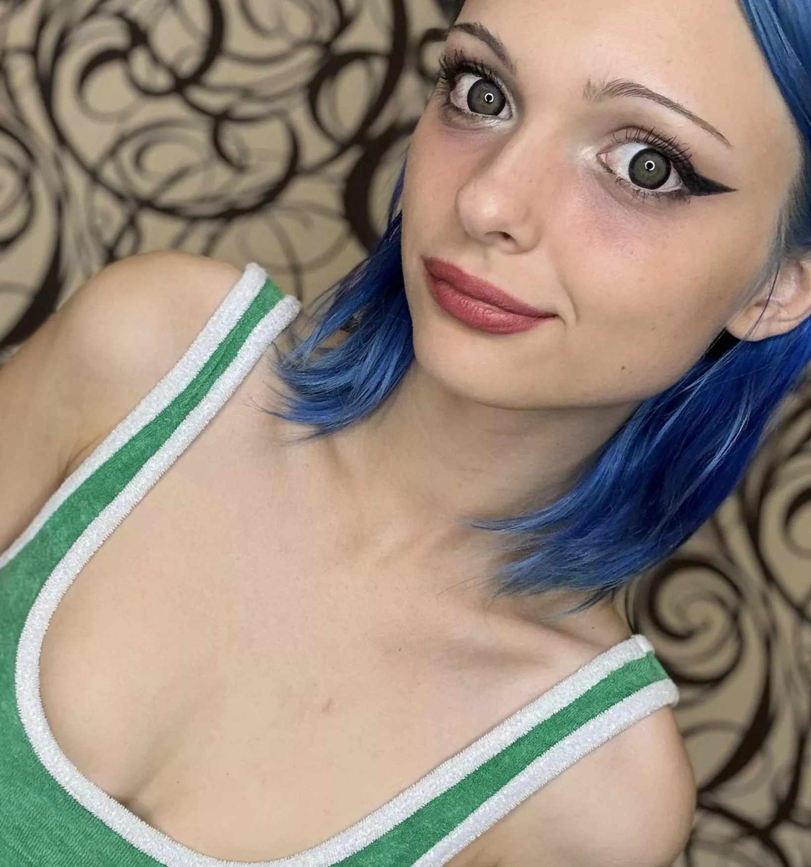 My eyes and my smile are like sunshine