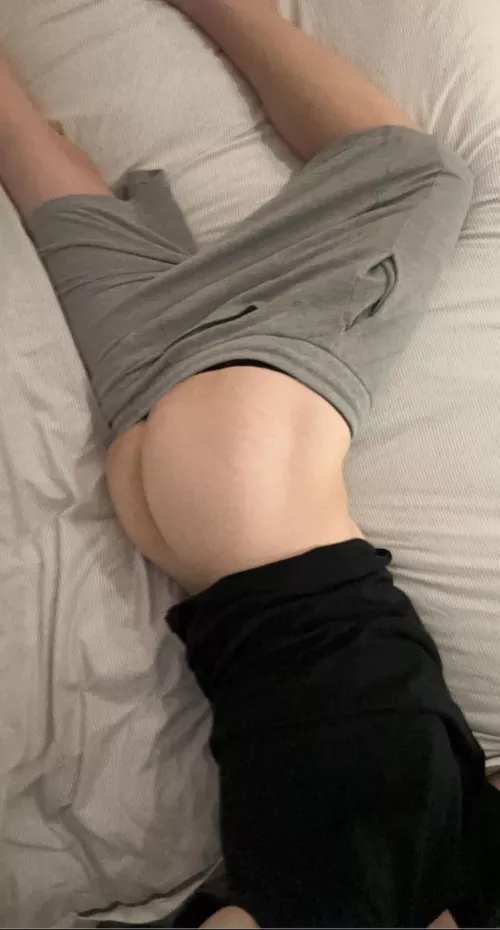 Need help stuffing my tight ass (19)