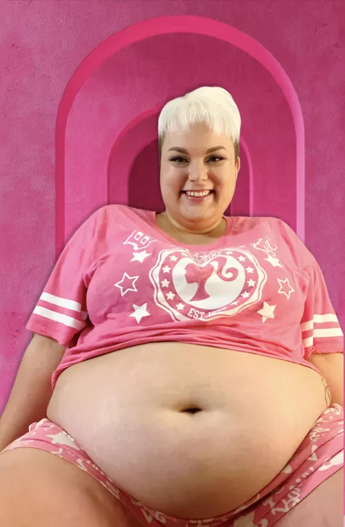 No toy’s more fun to play with than a Big Belly Barbie. 🤭