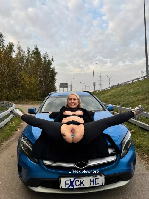 Oops I ripped my jeans while stretching🥵