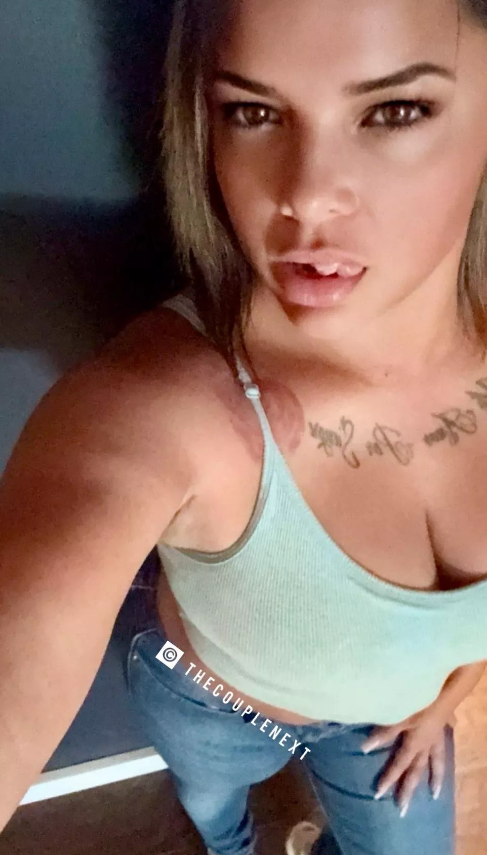 Out of town Latina (F) and seeking dates and photo ideas 