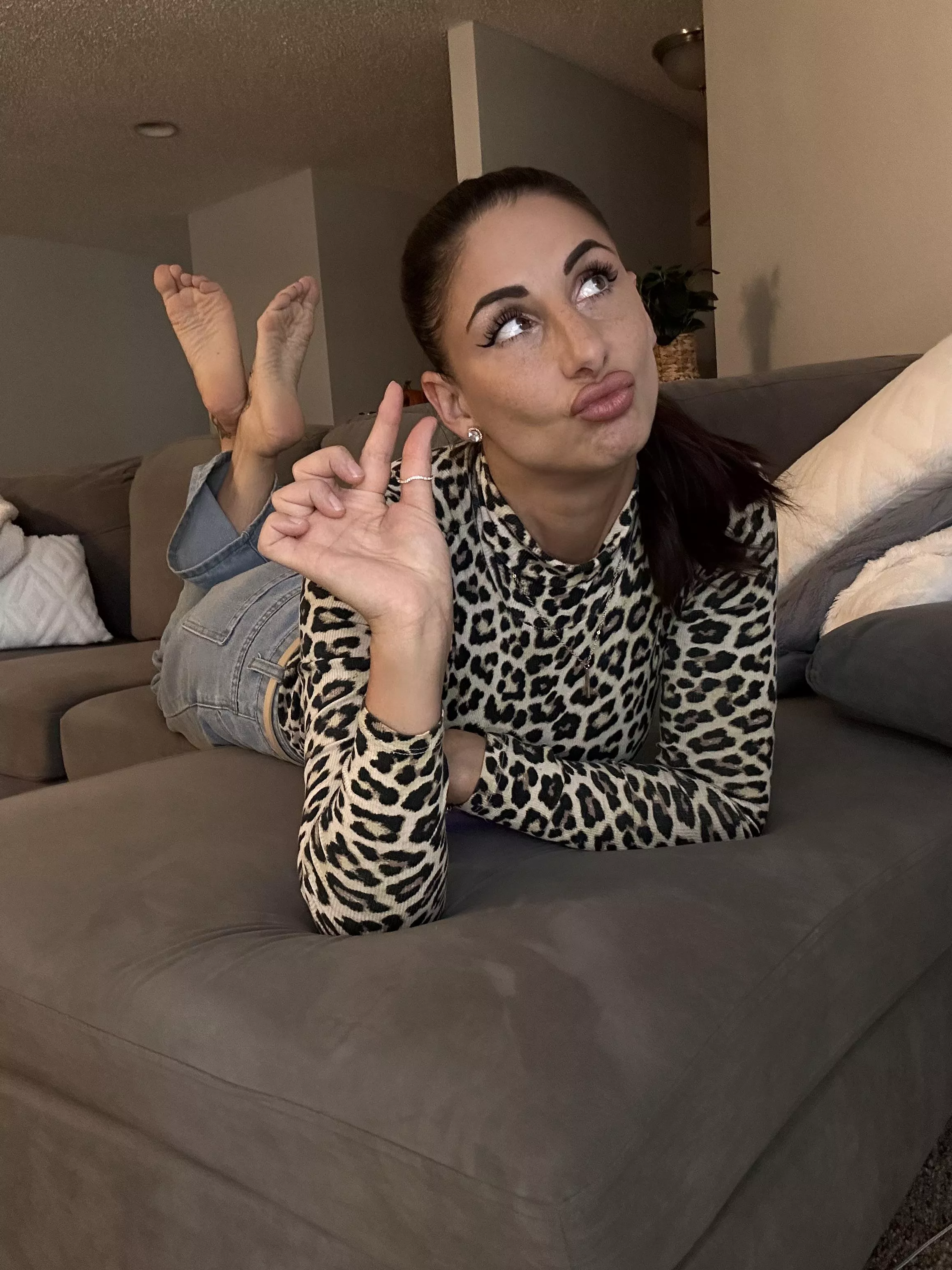 Pay up looser 😂 your finances belong to me! 