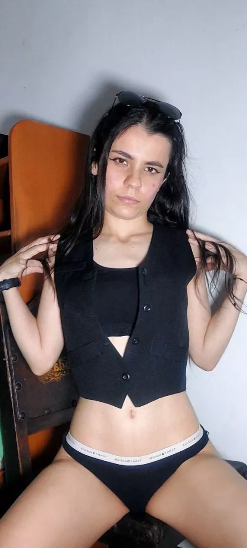 petite and proud, explore my curve