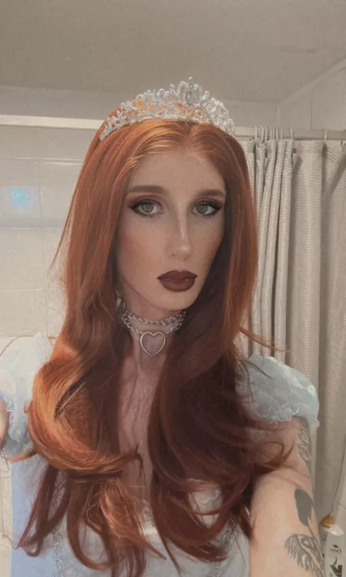 Princess searching for a queen 