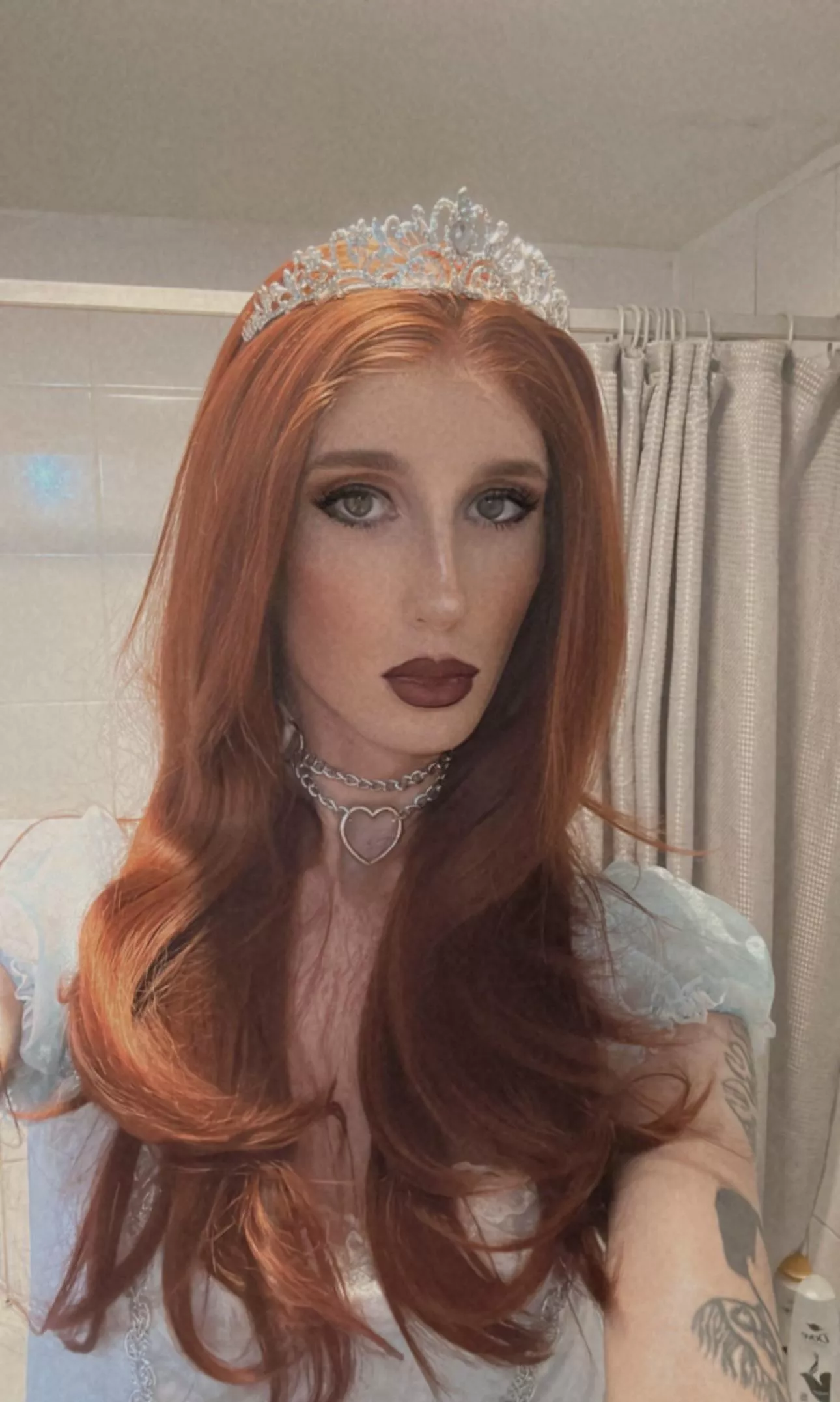 Princess searching for a queen 