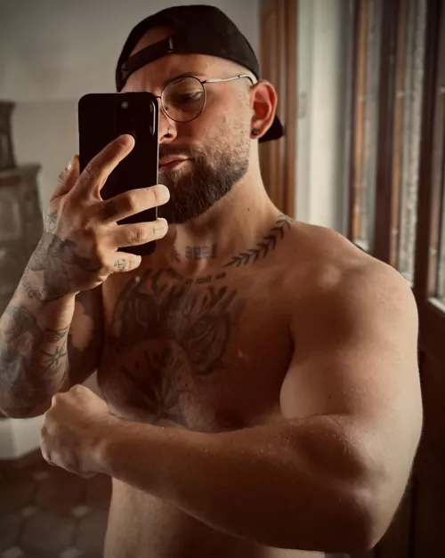 Pronouns are: pay/me