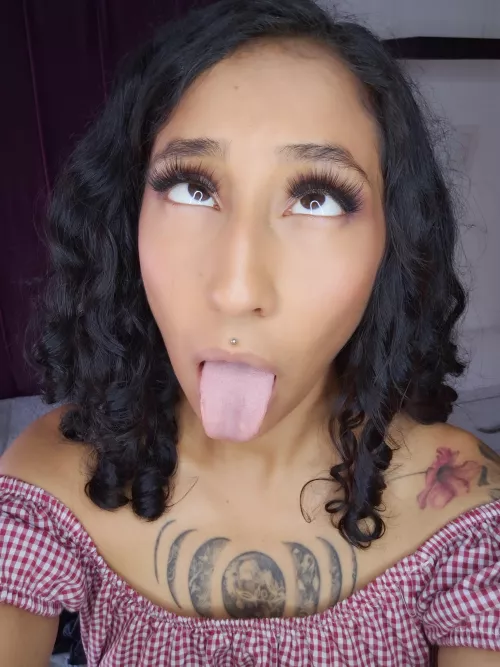 Ready and waiting, mouth wide open