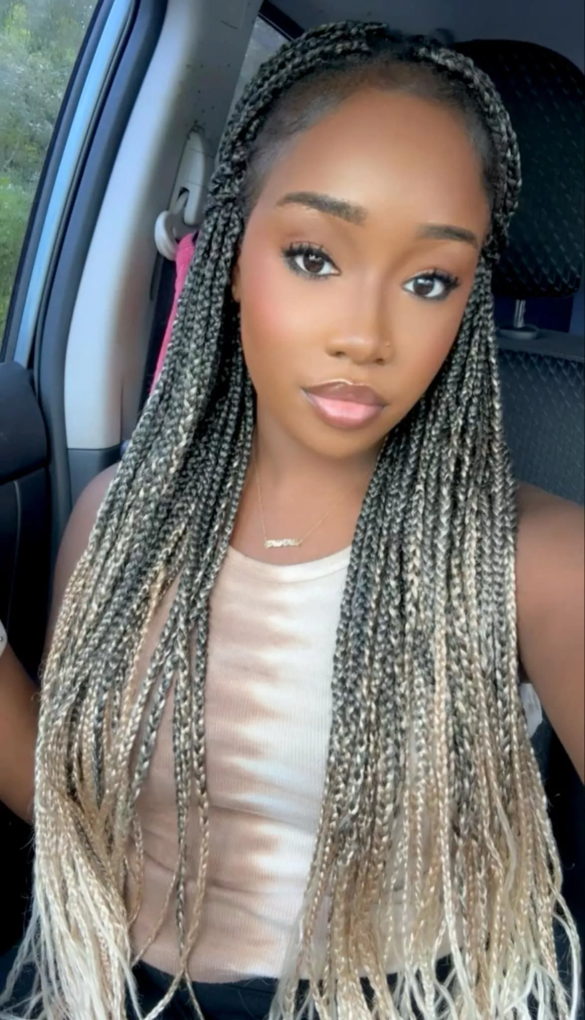 [SD or GFE] - vidcalls, custom vids+pics & more! weekly|monthly. I verify, ask what i offer🍒