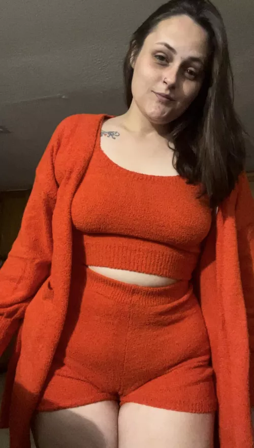 Small perky titties but you can still tell where my nipples are 