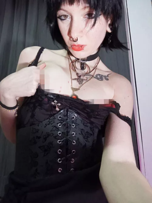 Start your day the only way that makes sense: serving your Mistress with a tribute. I love starting my morning with your money.