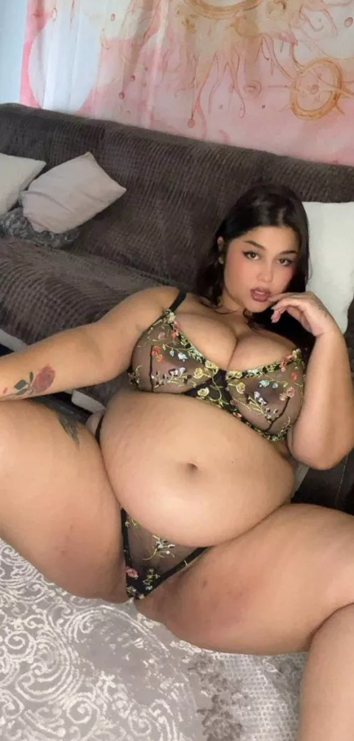 stuffed and ready to play with my belly