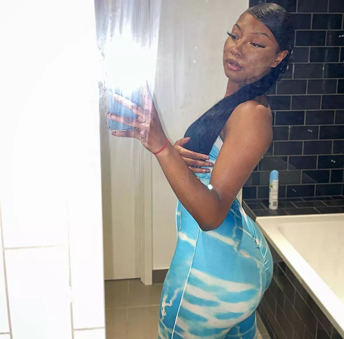 Surrender to me ! Let your fav goddess make all your fantasies become your reality by obeying my every command 🐷💳