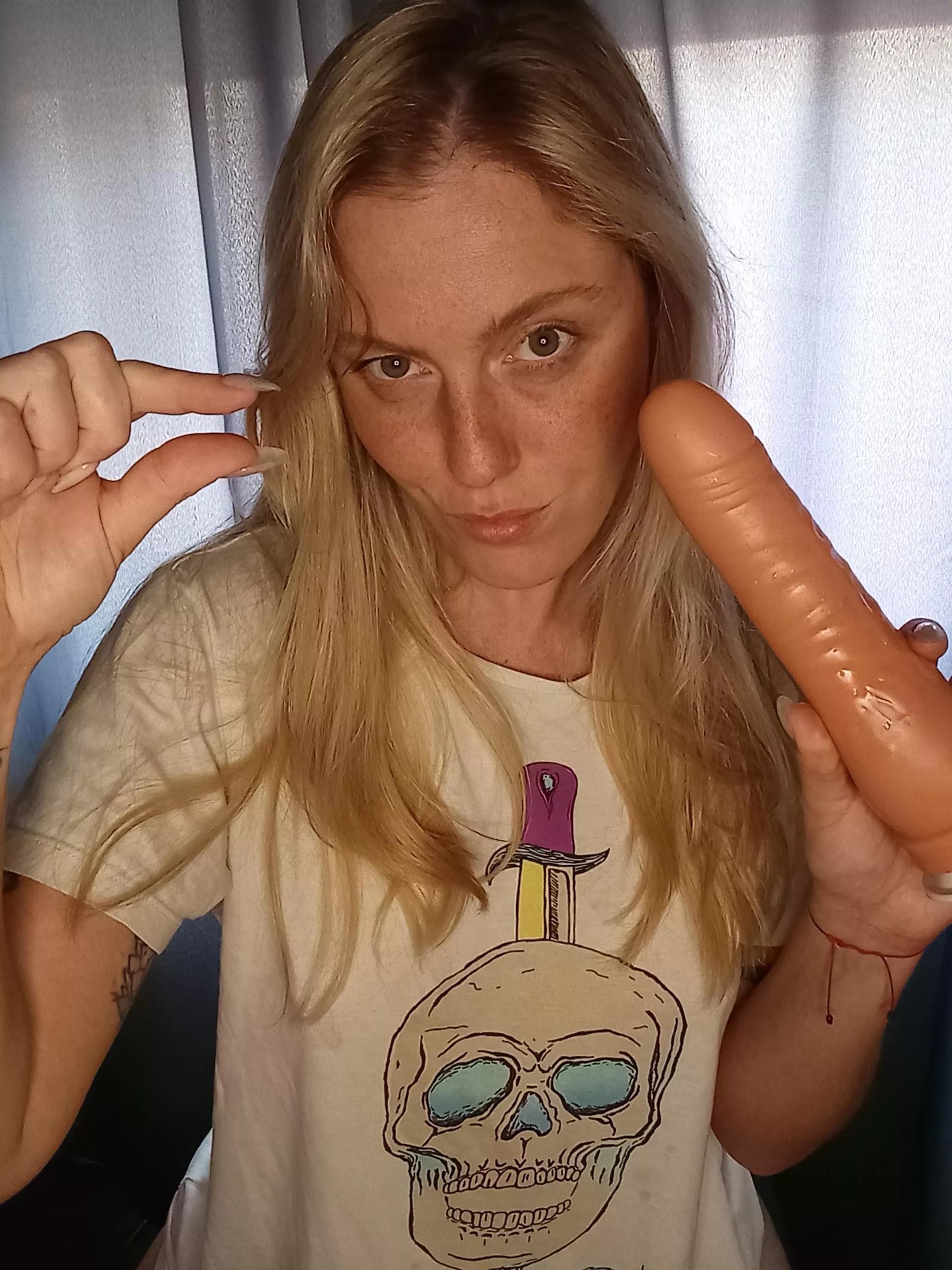 The penis that I like vs the pathetic penis that you have 