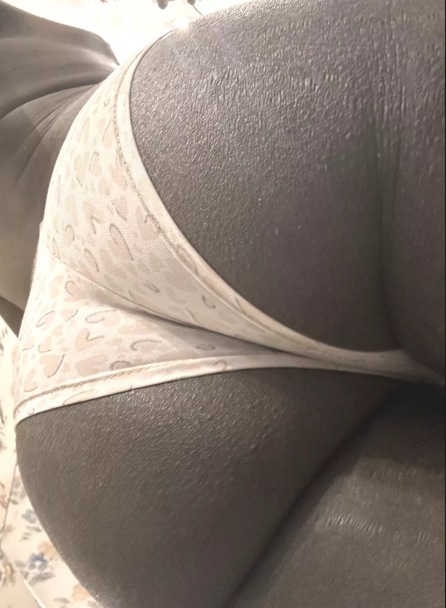 The picture doesnt even do it justice youd have to see it upclose (and when i say upclose im talking about in your face) 🥰❤️ 