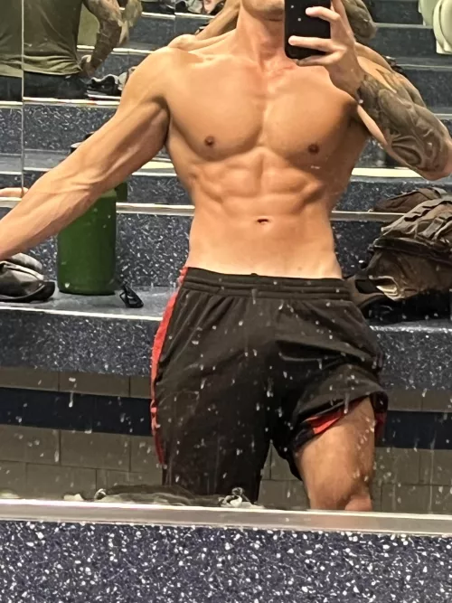 This mirror is dirty, but so is my mind when it CUMS to fun 😈🤭