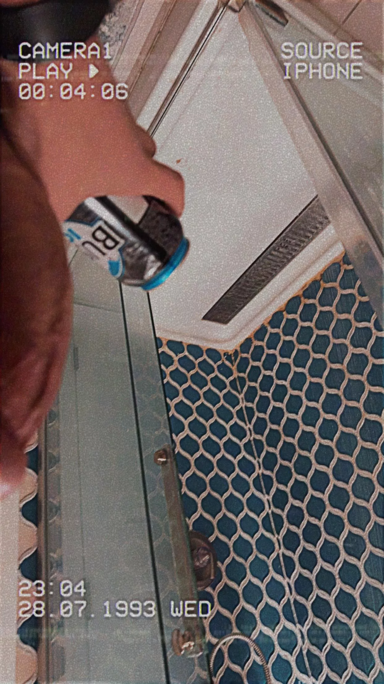 Too much for one hand 