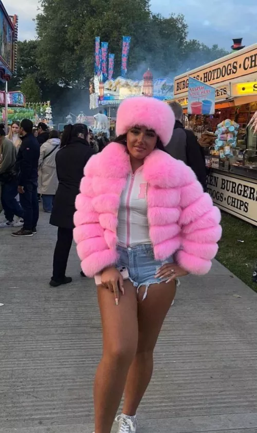 Traveller girl in her fur 