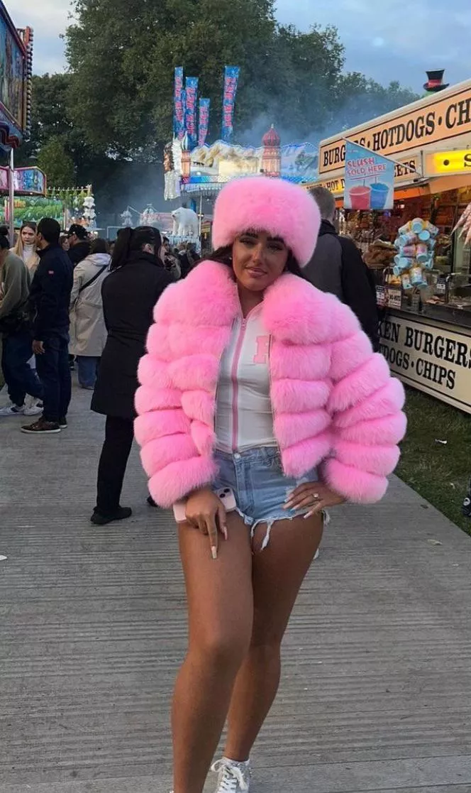 Traveller girl in her fur 