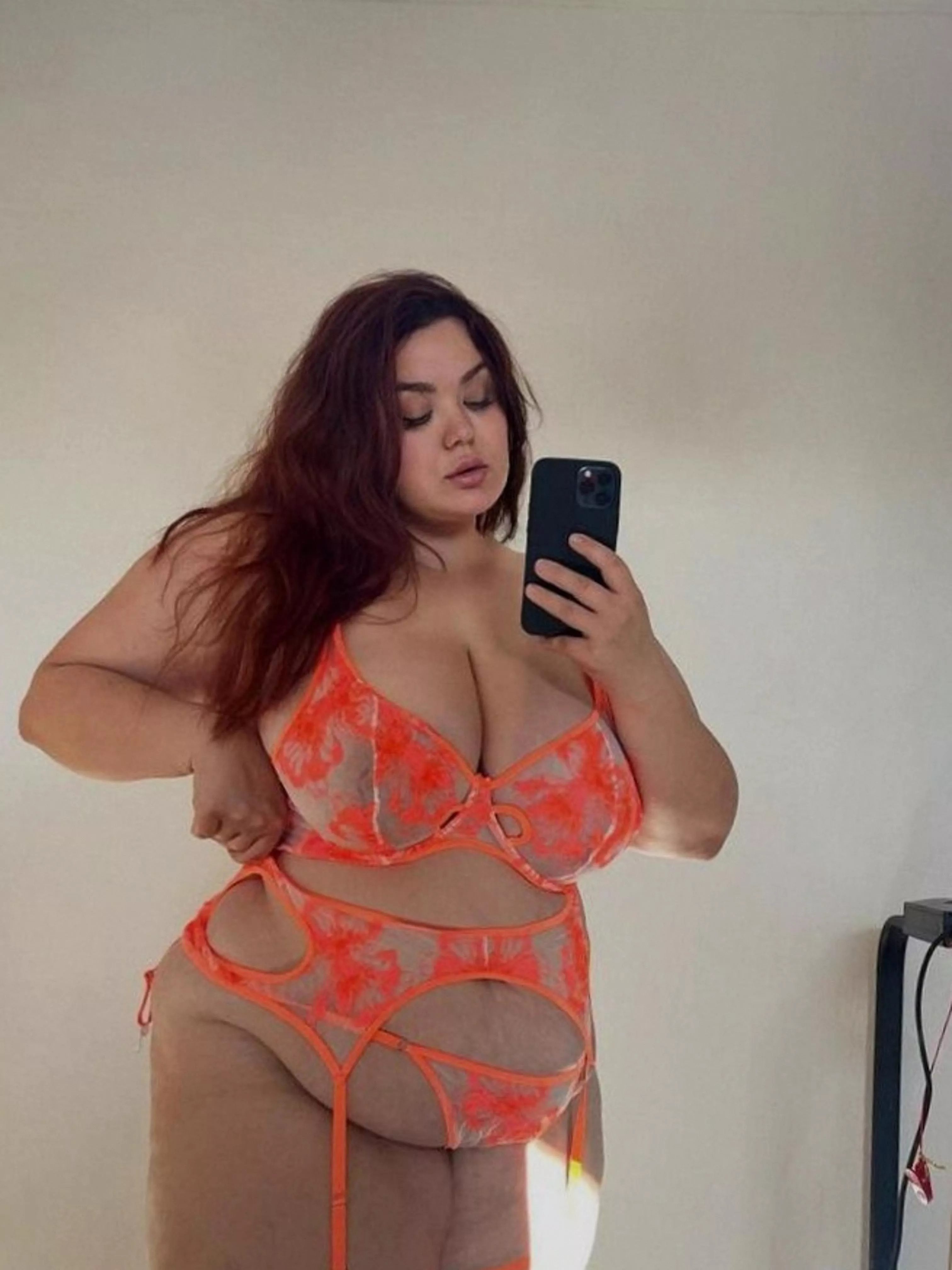 Upvote if you want more of my chubby ass  sn@p:  avaesic