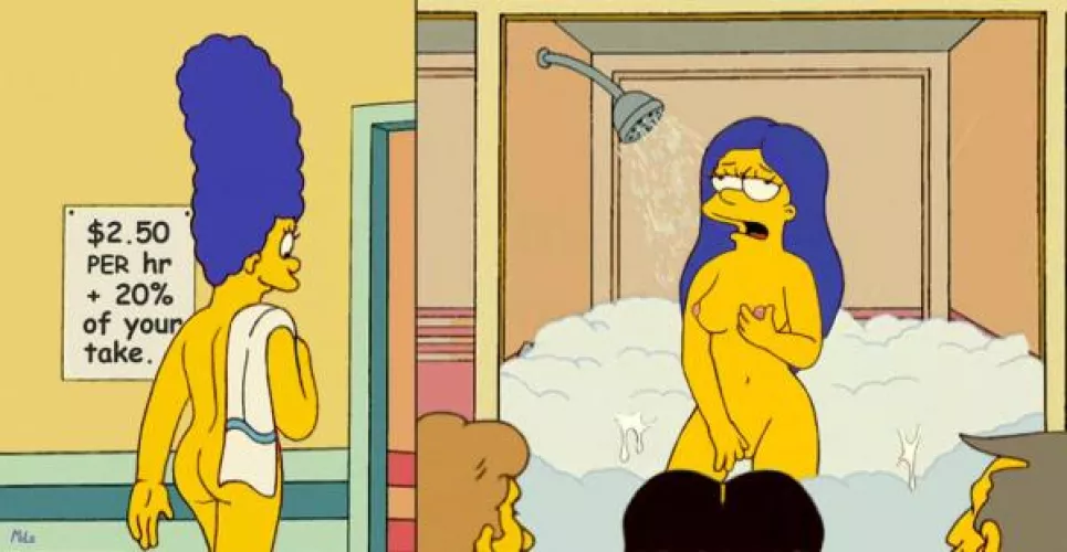 Voyeur shower [Marge Simpson]