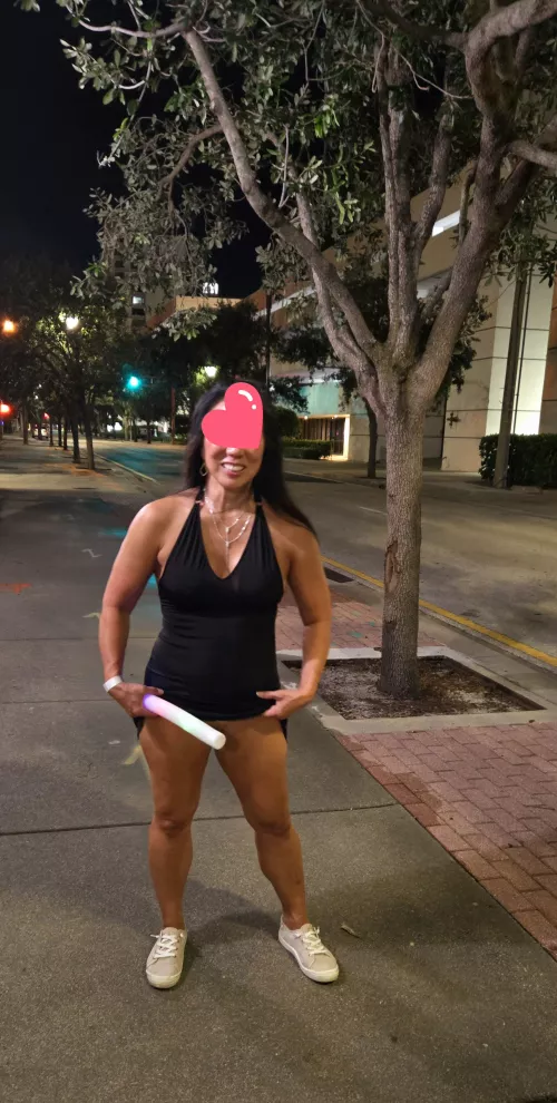 wanna peek? LB Wicked Weasel and a hot FL night..-sa