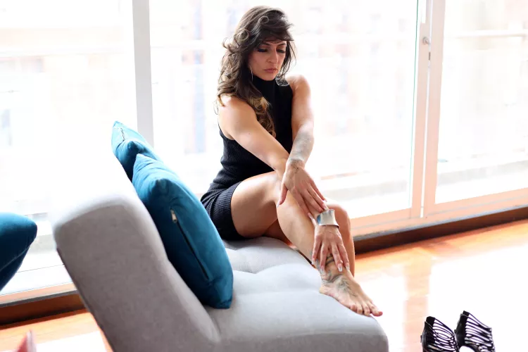 What are you waiting for to visit your favorite MILF? [immodelbellarose]