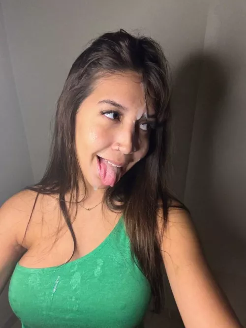 What do you say after you finish on my face
