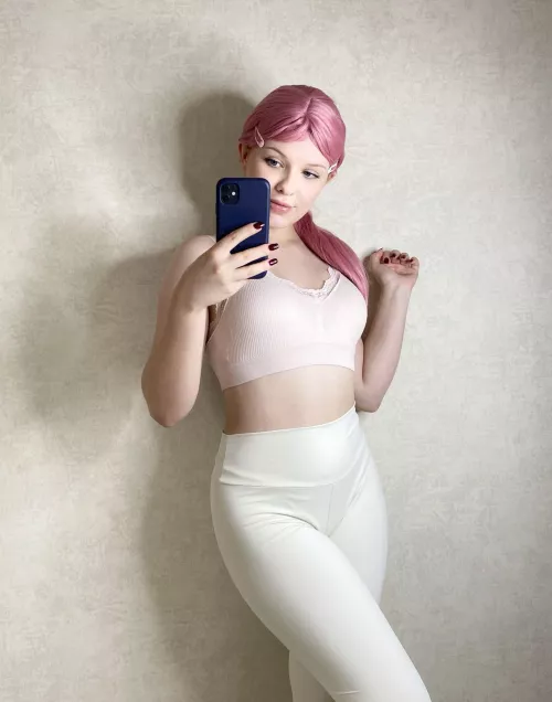 Who would go to the gym with me