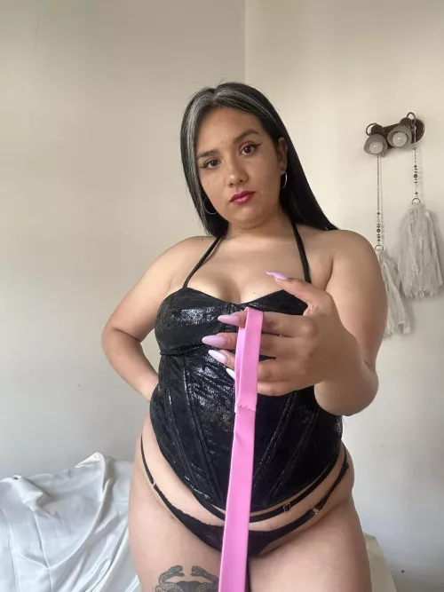 Worship at my feet, eager pet