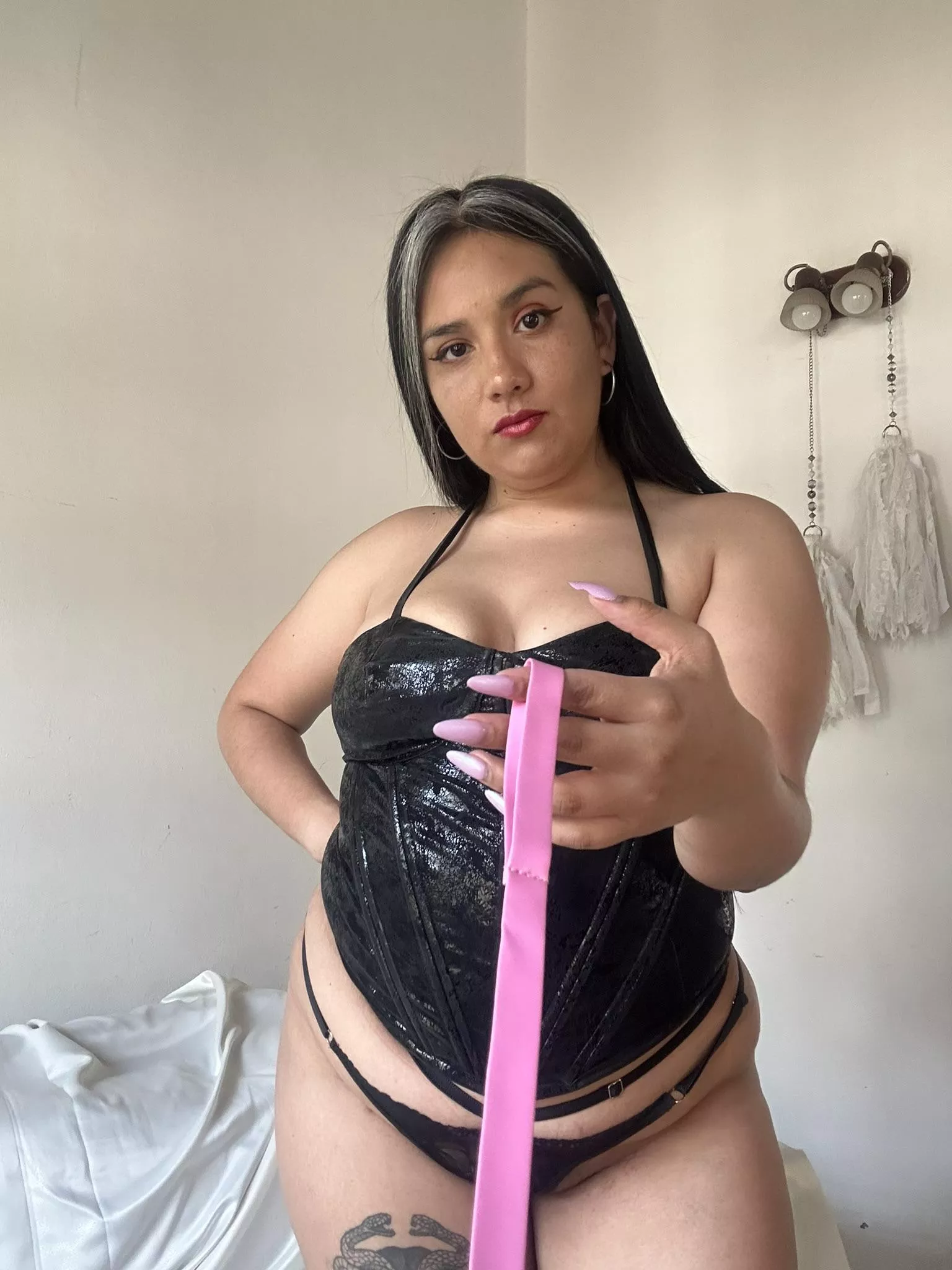 Worship at my feet, eager pet