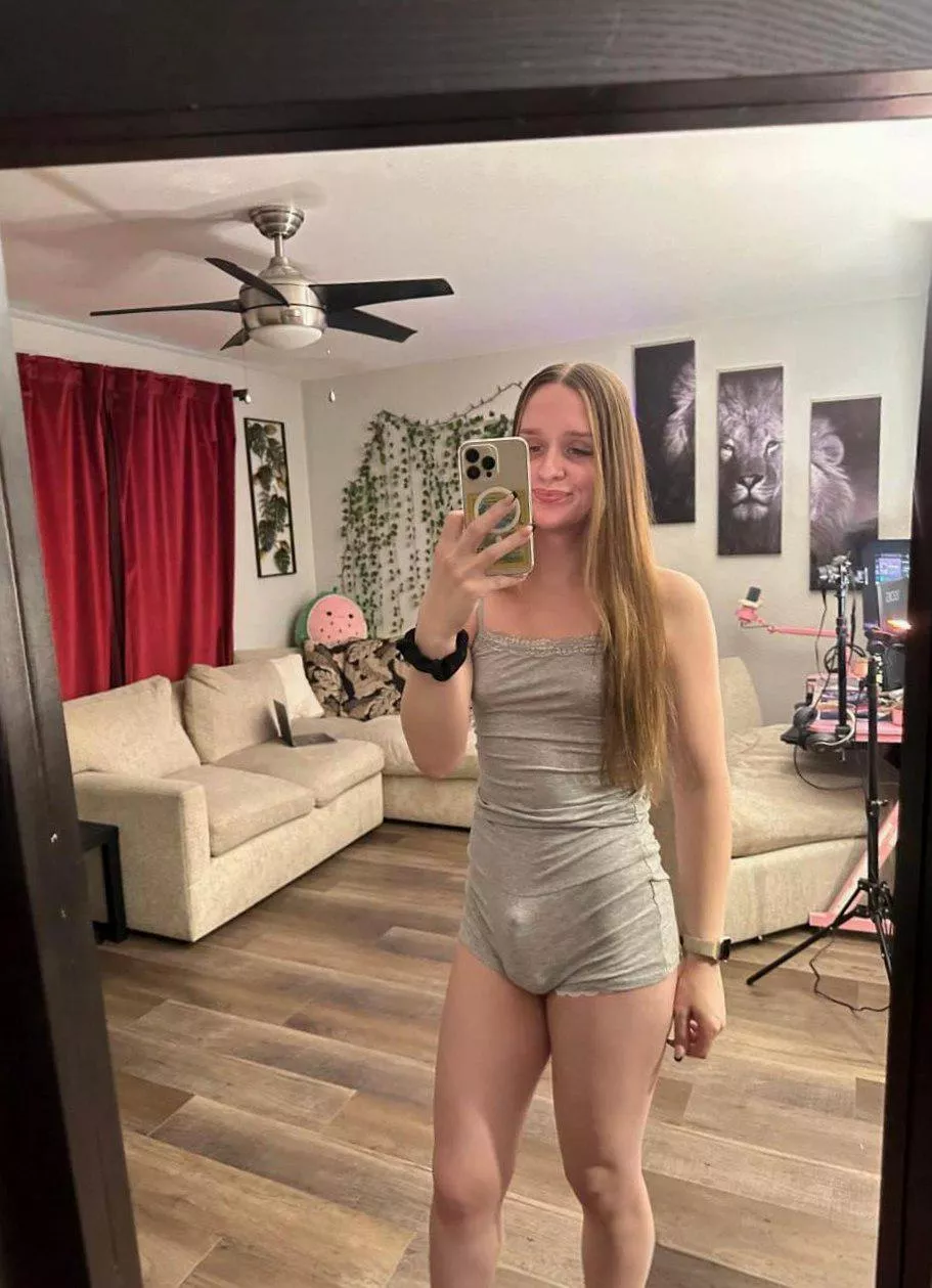 Would you be mad if I sent you some D pics?