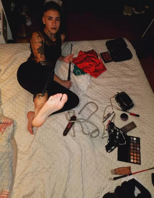 Would you lick my soles on the first date?