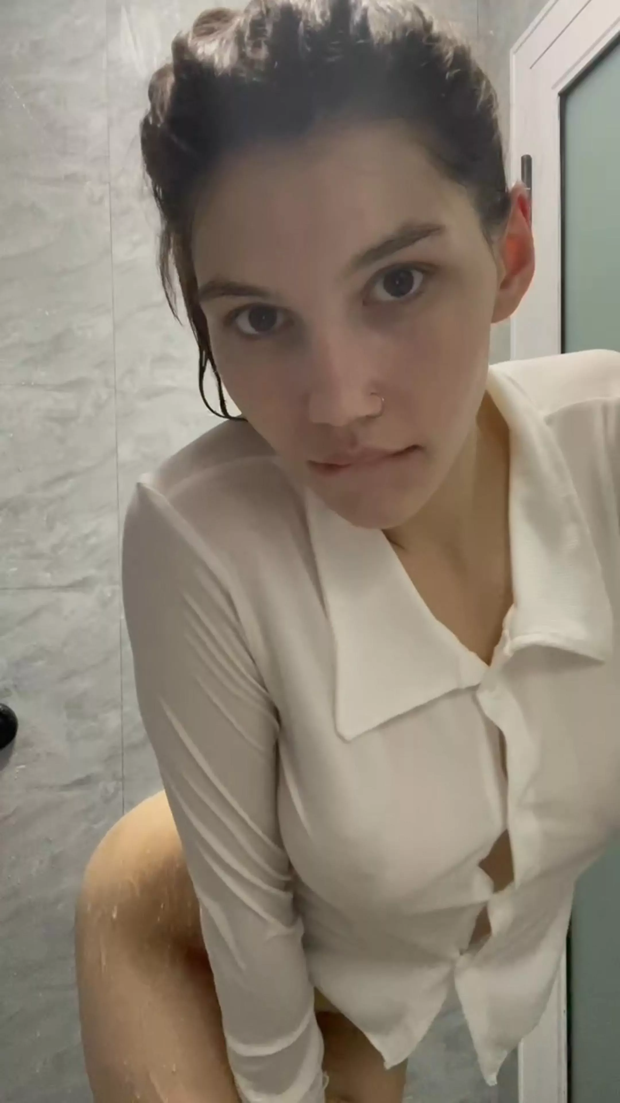 You can probably tell it’s cold in my bathroom, right?