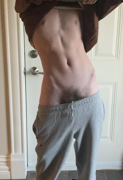 [19m gay] Wanna go to my free-use cabin for the weekend? 