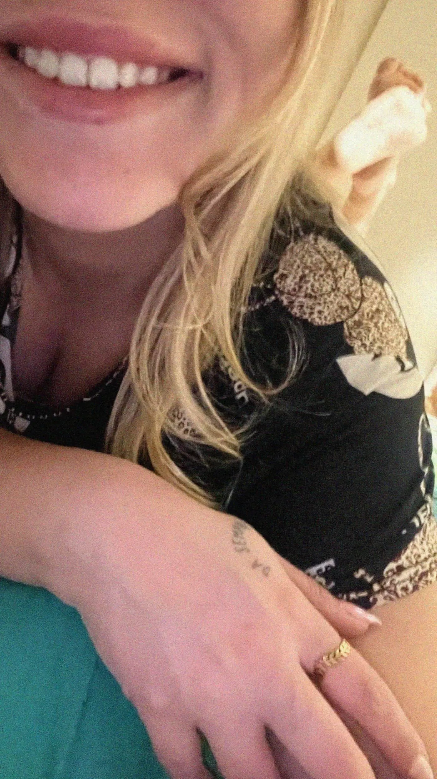 22 f4m showing off my assets and my heart