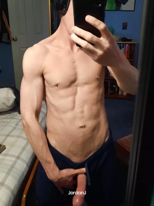 [23] I should be sleeping.