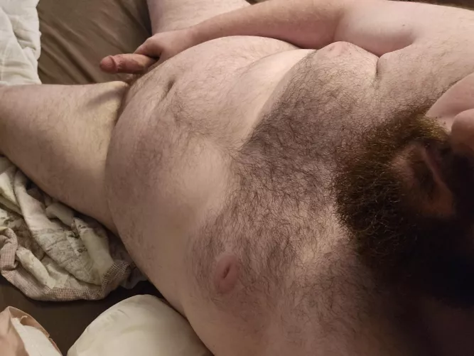 25m, need a muscle jock to flex for me while I jerk off 🤤