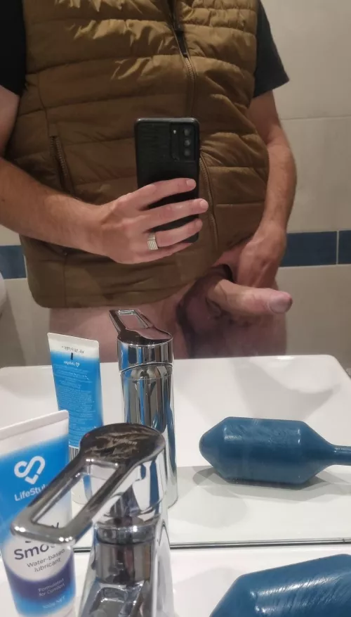 34 Curious Auckland - New Account, Same Cock