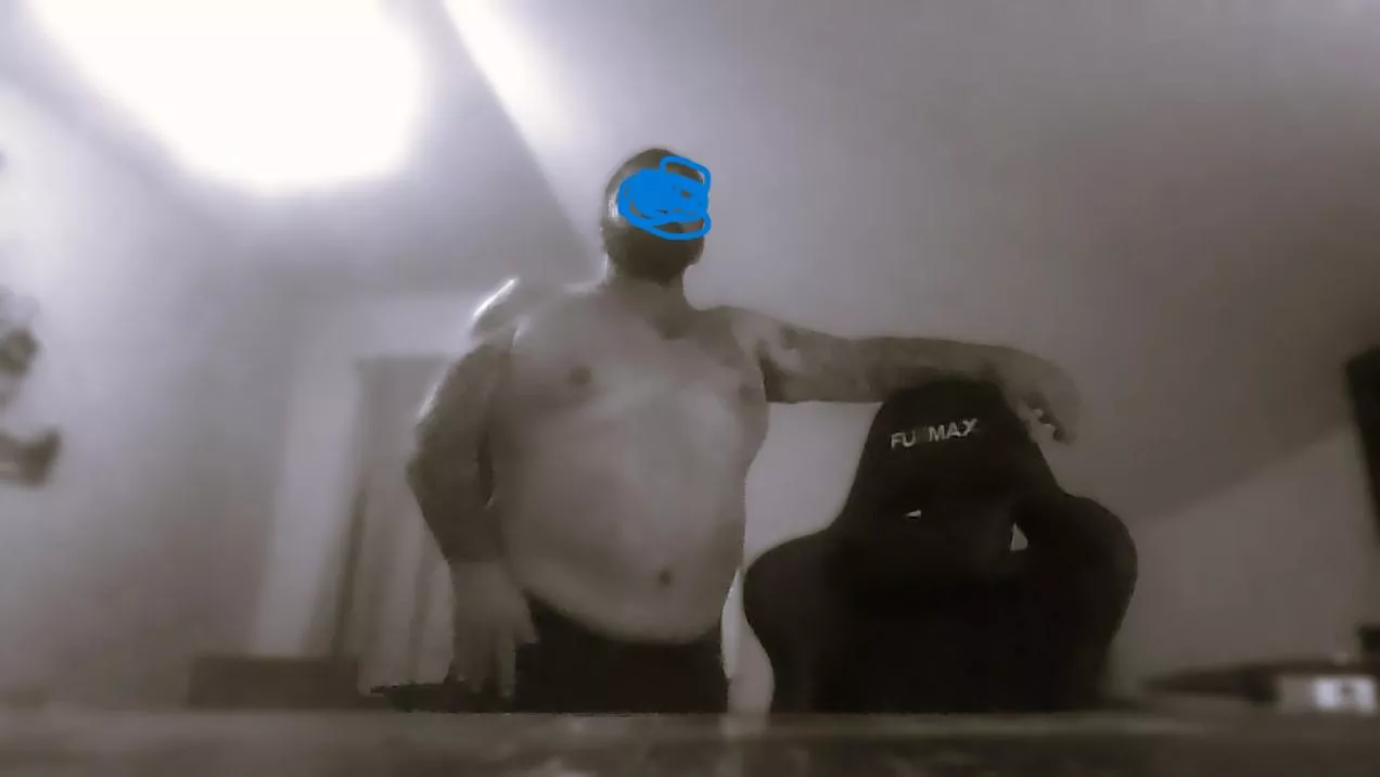 48m4F or  couple looking to spend some time in front of my cam watching and being watched 