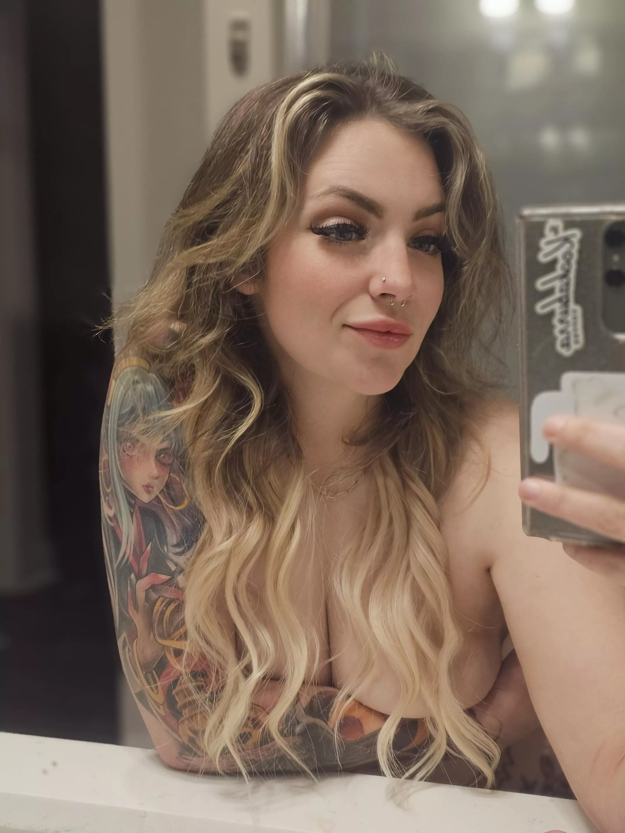 Almost missed titty tuesday😤