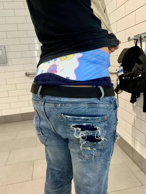 Alright daddy, I’m all ready for work! [21]