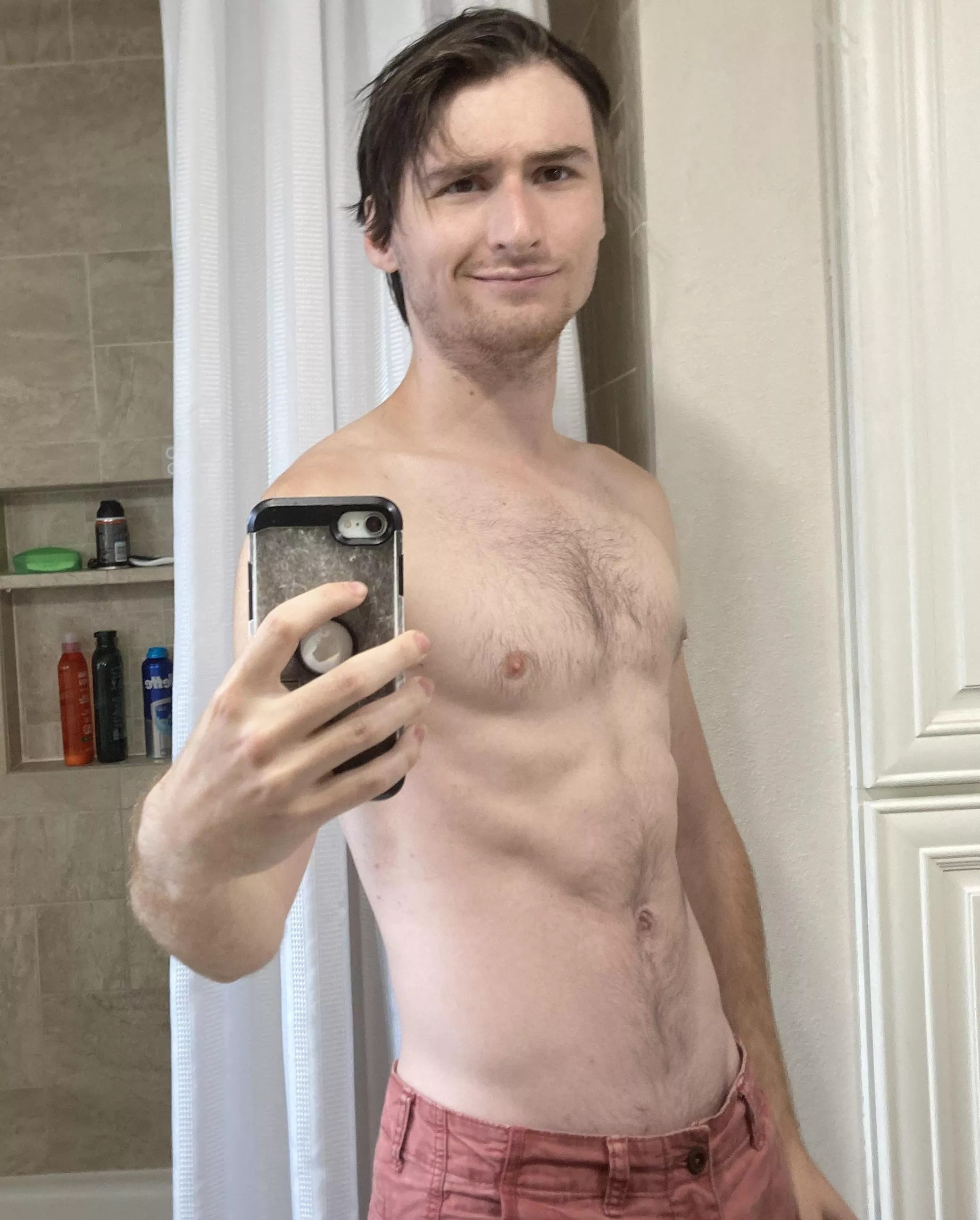 Any women/couples looking to chat? Tall hung bull with nice abs