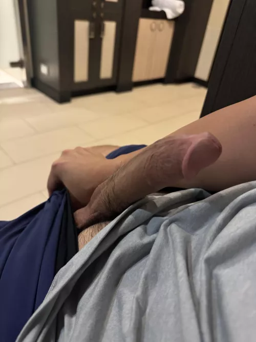 Anyone want to meet for a quick session? Have my own flat, hosting couples and [f] for next one week. 