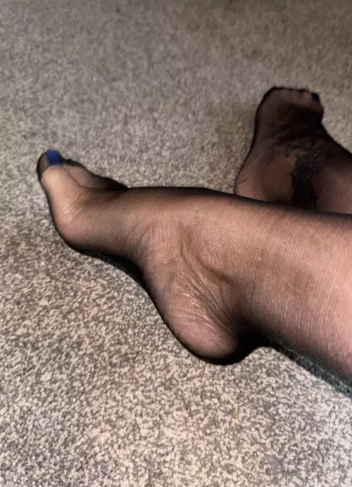 Arches with nylons 👣👣
