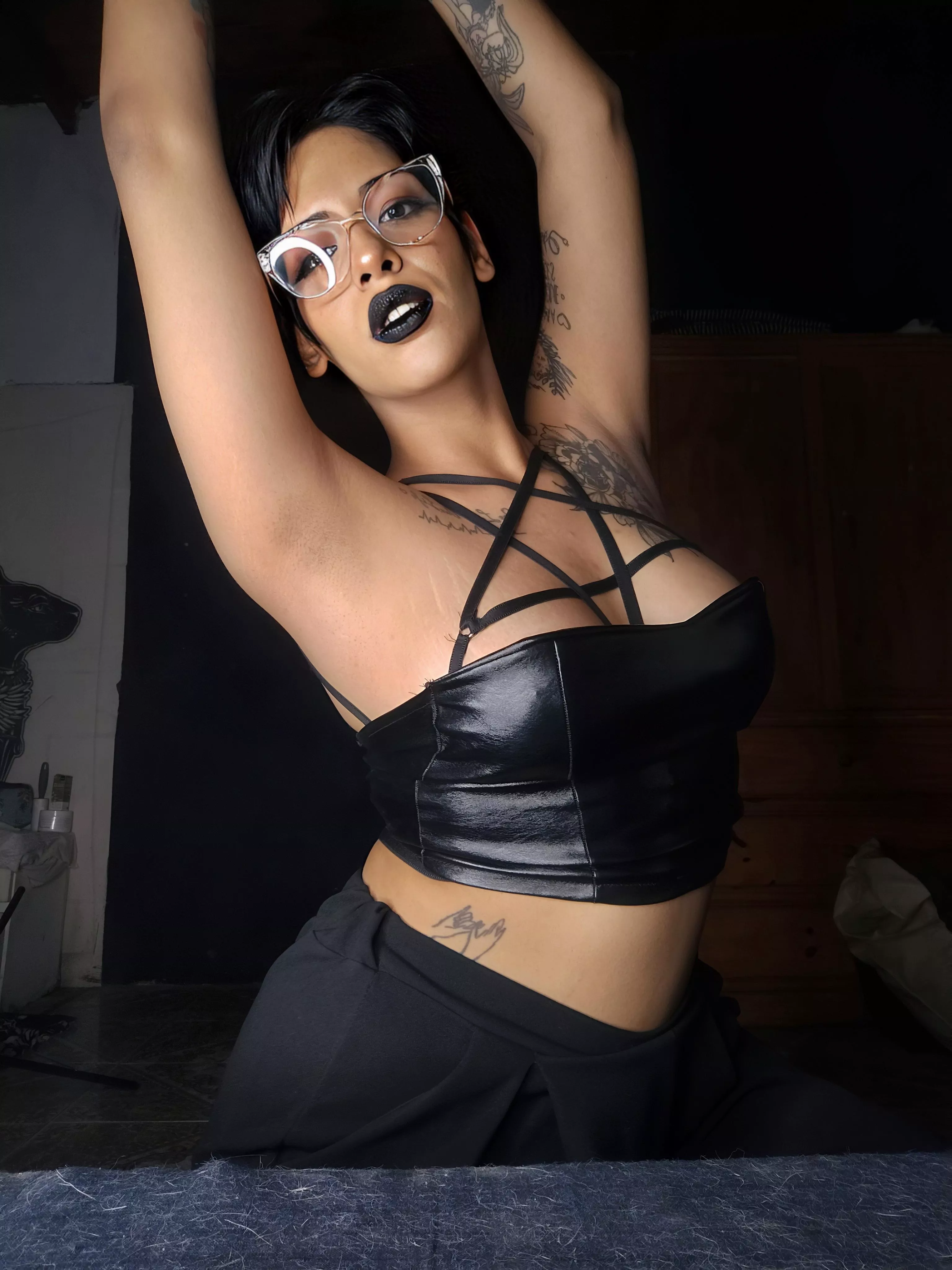Are you going to worship the armpits of your favorite goddess? 