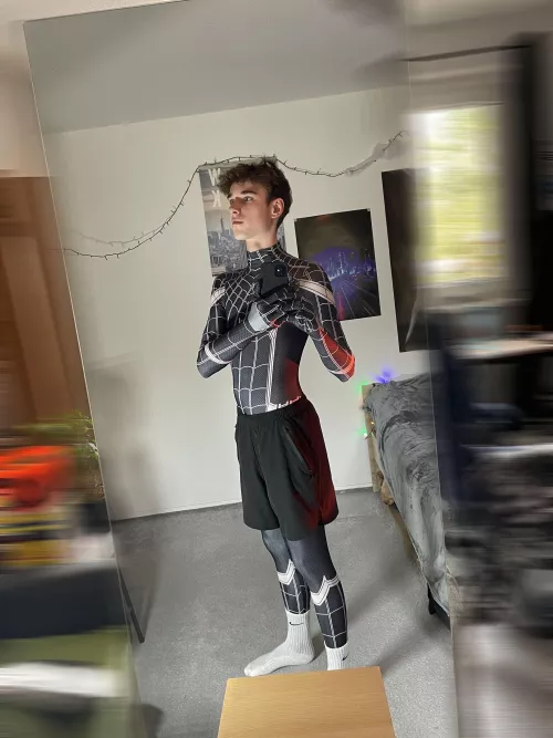 are you into spidey? 🕸