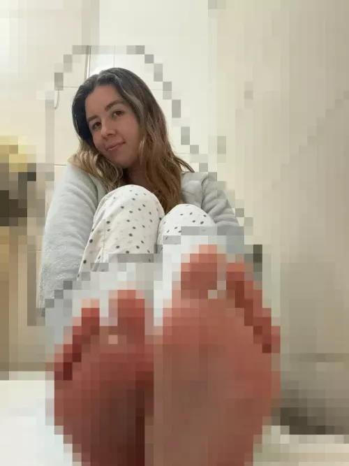 Cozy pjs and feet you’re not worthy of seeing for free